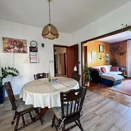 Korta Apartment Racisce