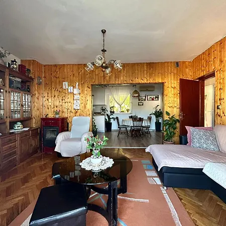 Korta Apartment